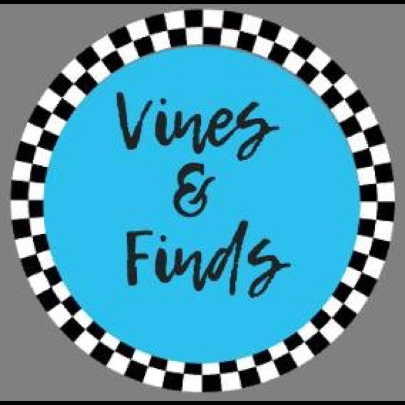 Meet your Posher, Linds - Picture 2 of 4